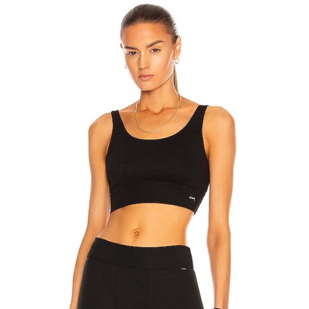 LE BUNS ❤️‍🔥 HARLOW TOP IN BLACK NWT SIZE SMALL